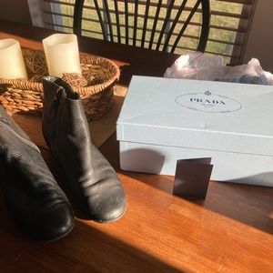 Cute Prada black leather booties